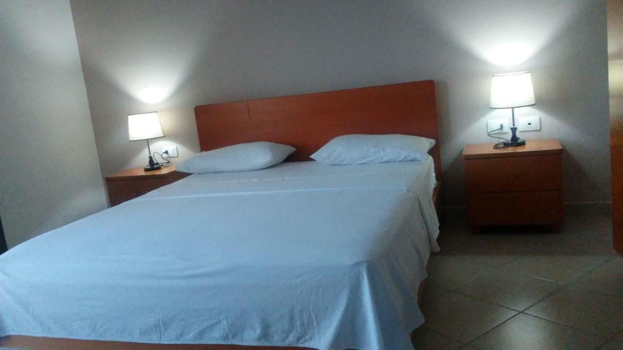 Hotel Majestic Ksamil Exterior foto
