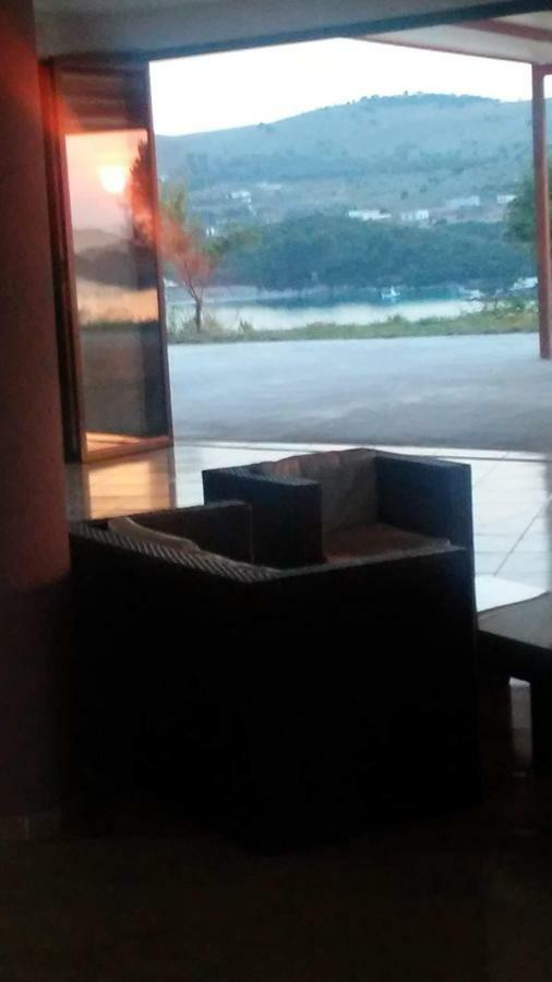Hotel Majestic Ksamil Exterior foto